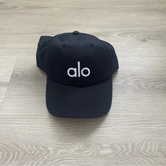 NWT Alo Yoga Black Off-Duty Cap - Picture 6 of 7